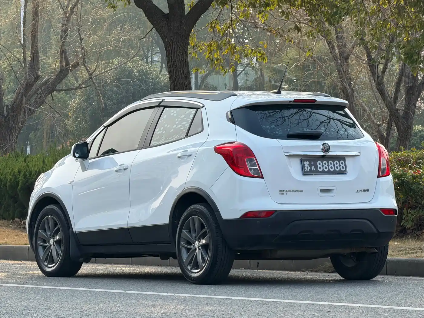 BUICK ANGKOLA