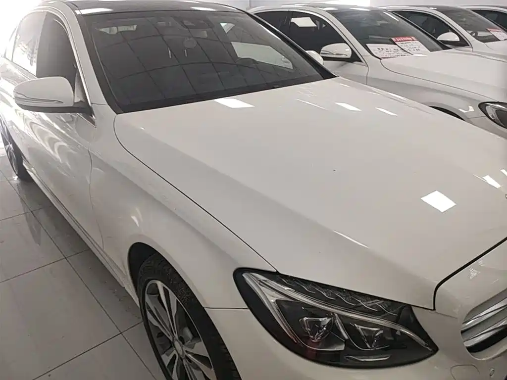 Mercedes-Benz C-Class 2017 Facelift C 200 L 4MATIC Sport Edition фото 4
