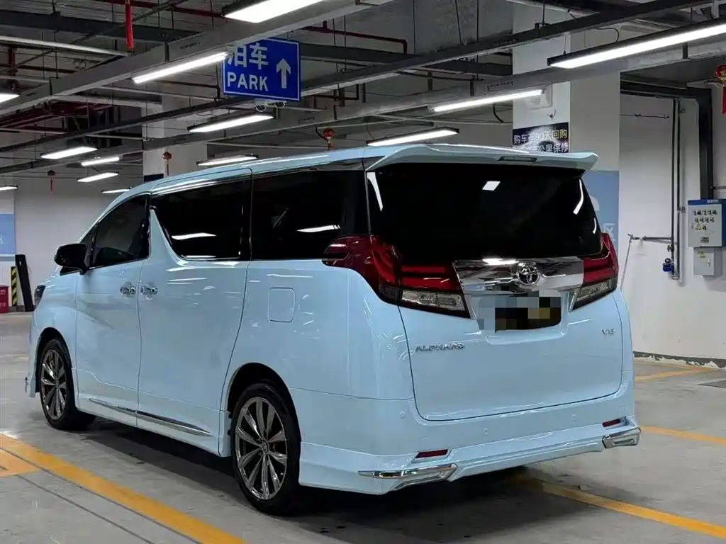 Toyota Alphard 2015 3.5L Luxury Edition фото 2