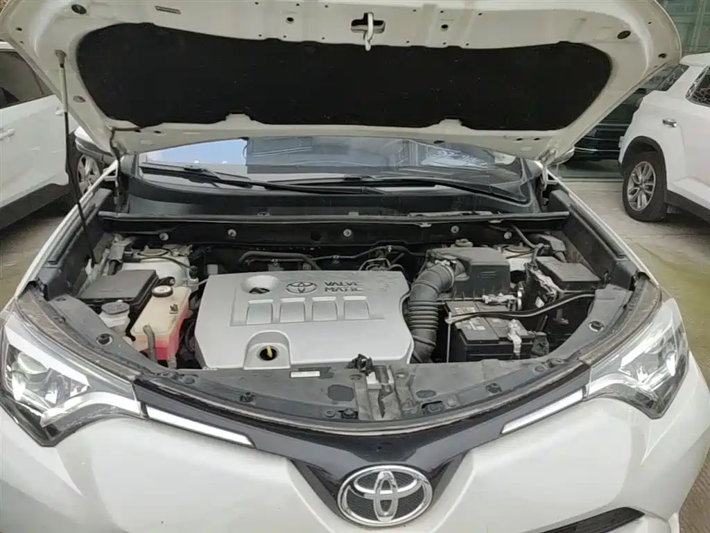 Toyota RAV4 Rongfang 2019 2.0L CVT 2WD Zhishang Edition China VI фото 20