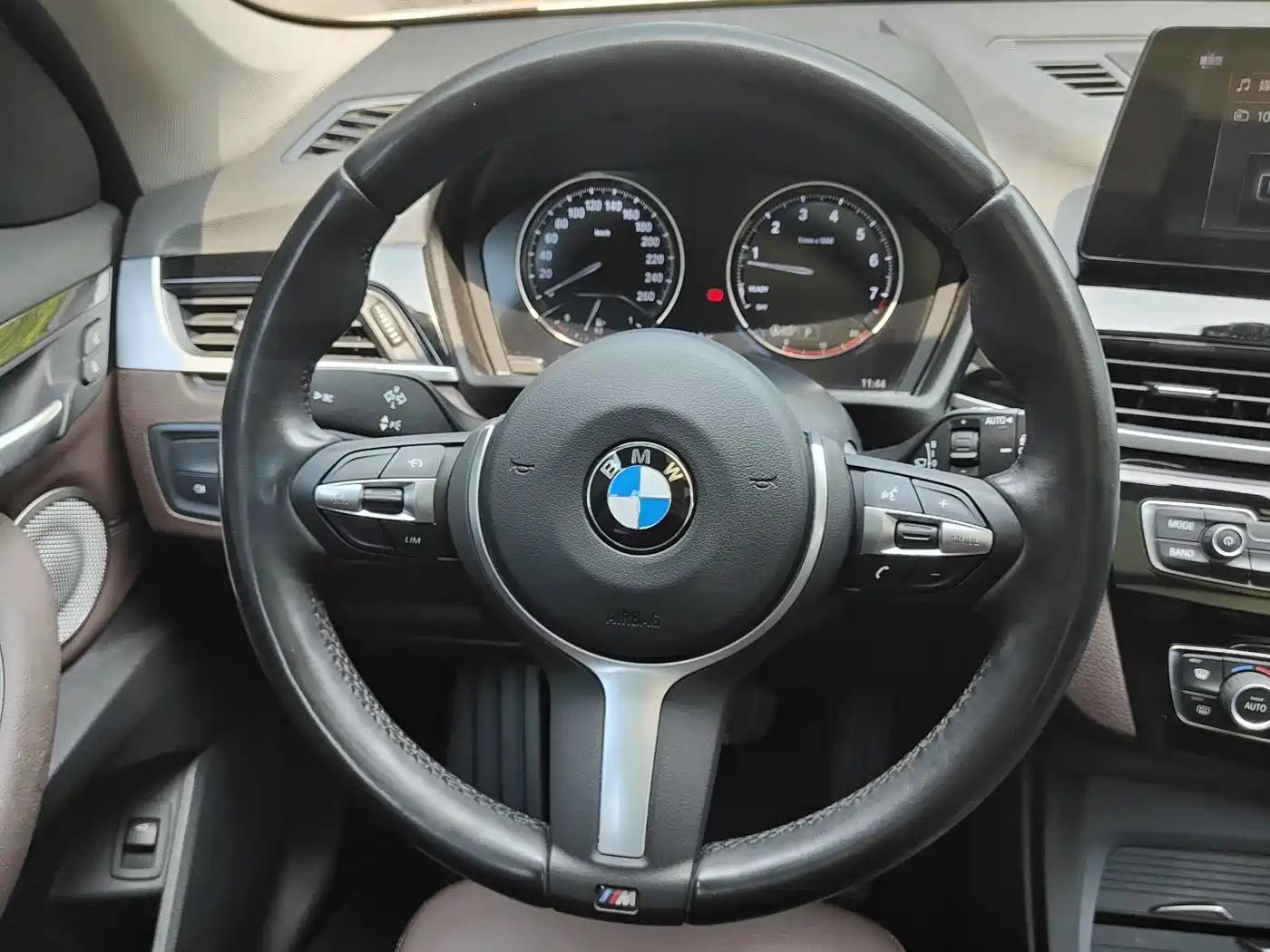 BMW X1 2021 Facelift sDrive25Li Leading фото 11