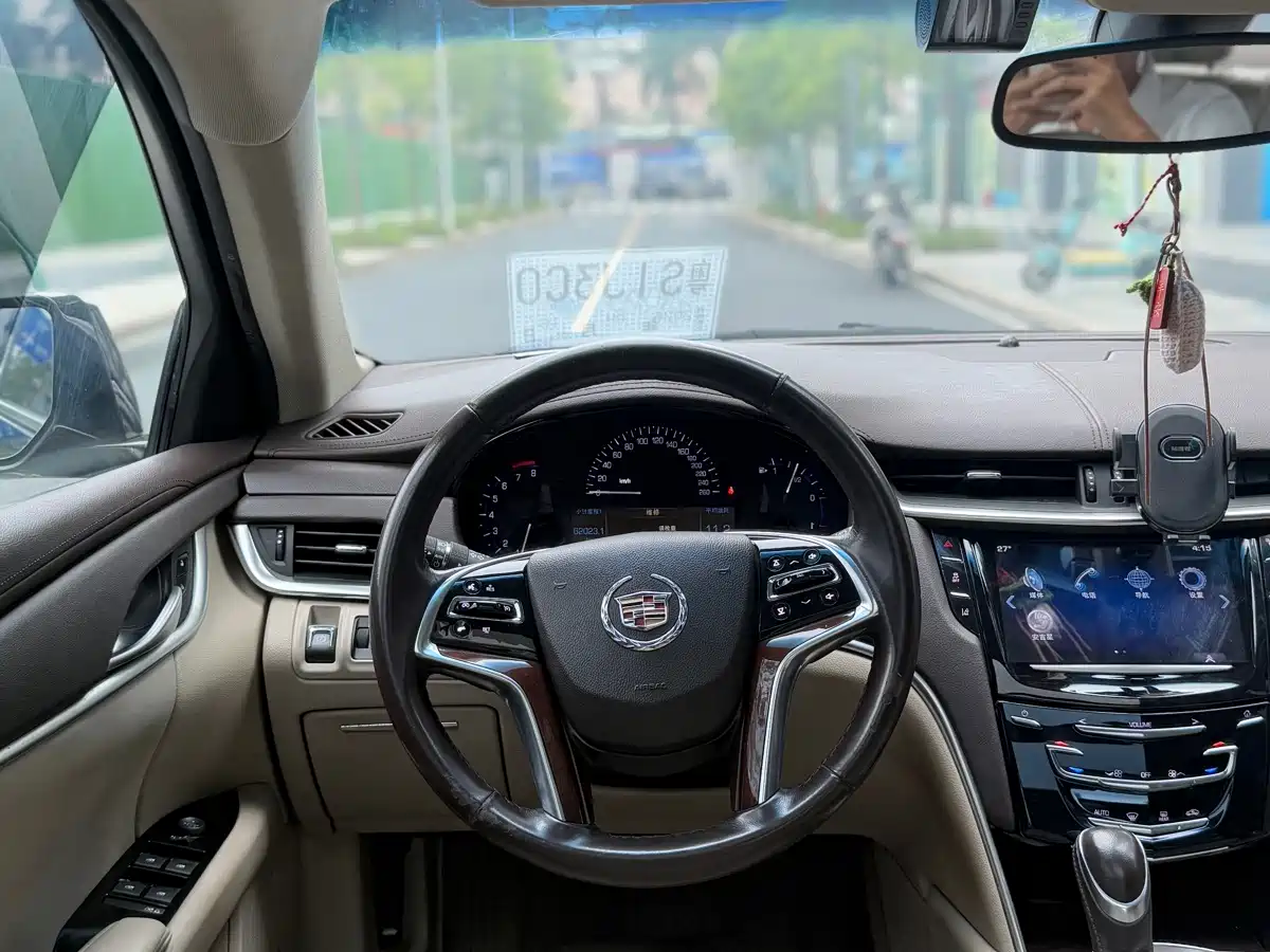 Photo 11 - Cadillac XTS