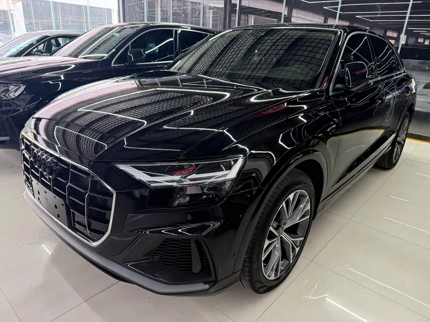 Audi Q8 2019 55 TFSI Luxury Dynamic