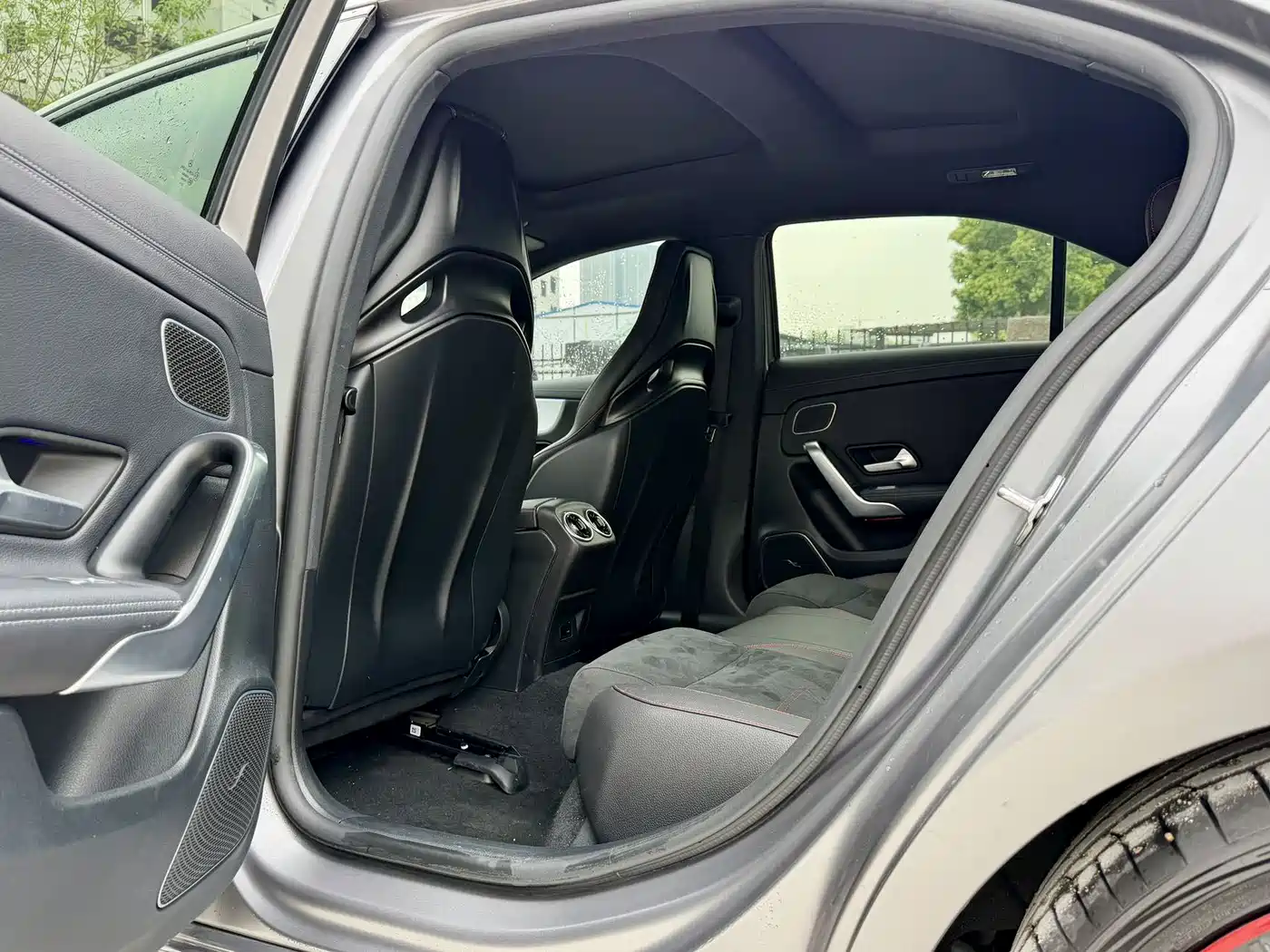 Mercedes-Benz A-Class AMG 2022 AMG A 35 L 4MATIC фото 16