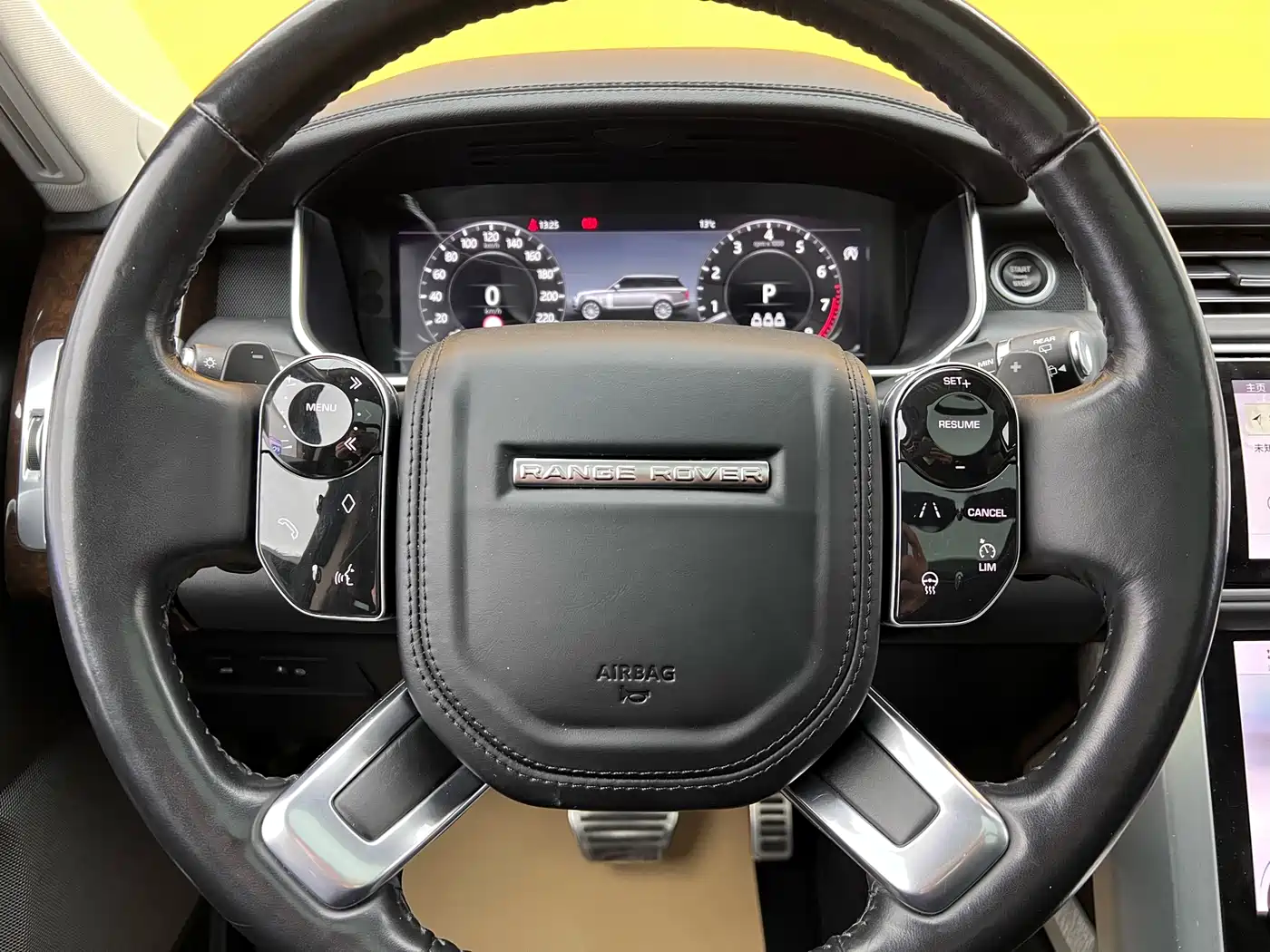 Land Rover Range Rover 2021 3.0 L6 Heritage Edition фото 13