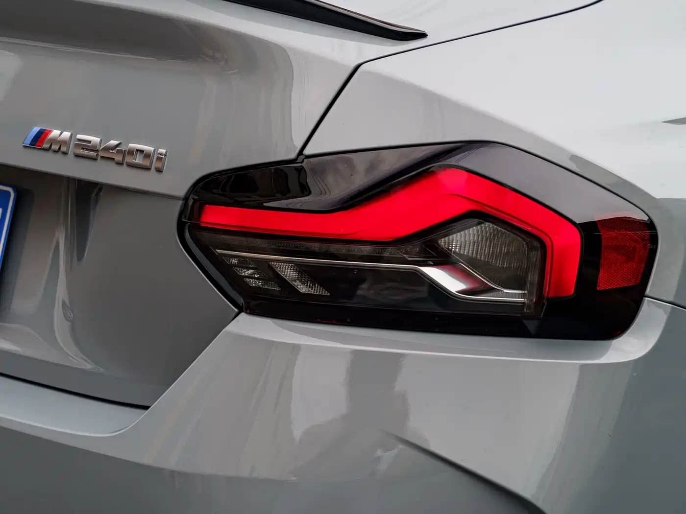 BMW M240I