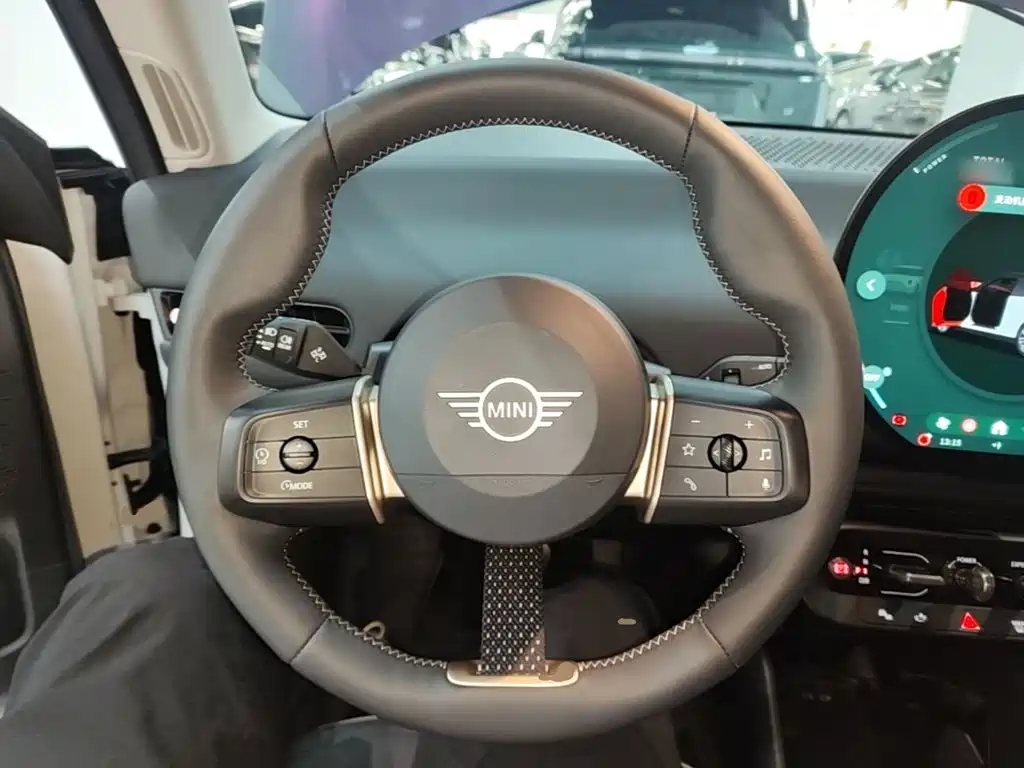 MINI Electric MINI COOPER 2025 2024 456km COOPER E Classic