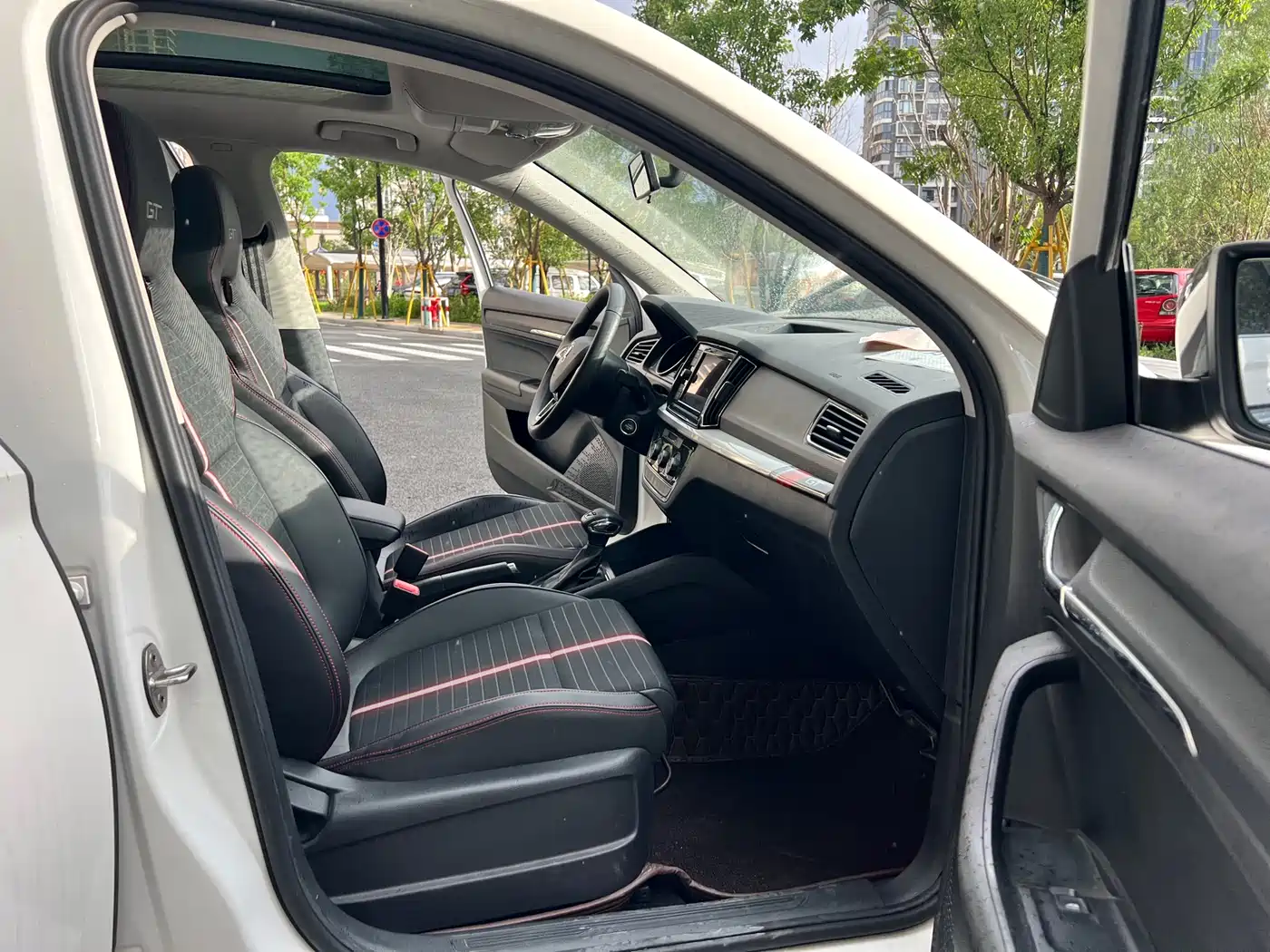 Škoda Kamiq 2020 Facelift GT TSI230 DSG Flagship China VI фото 15