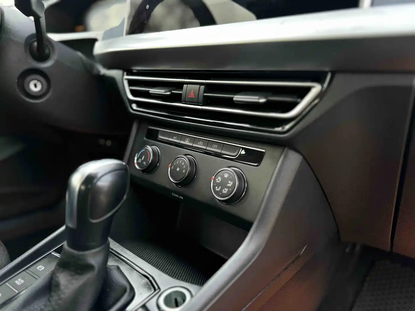 Volkswagen Lavida 2023 1.5L Auto Delight Edition фото 17