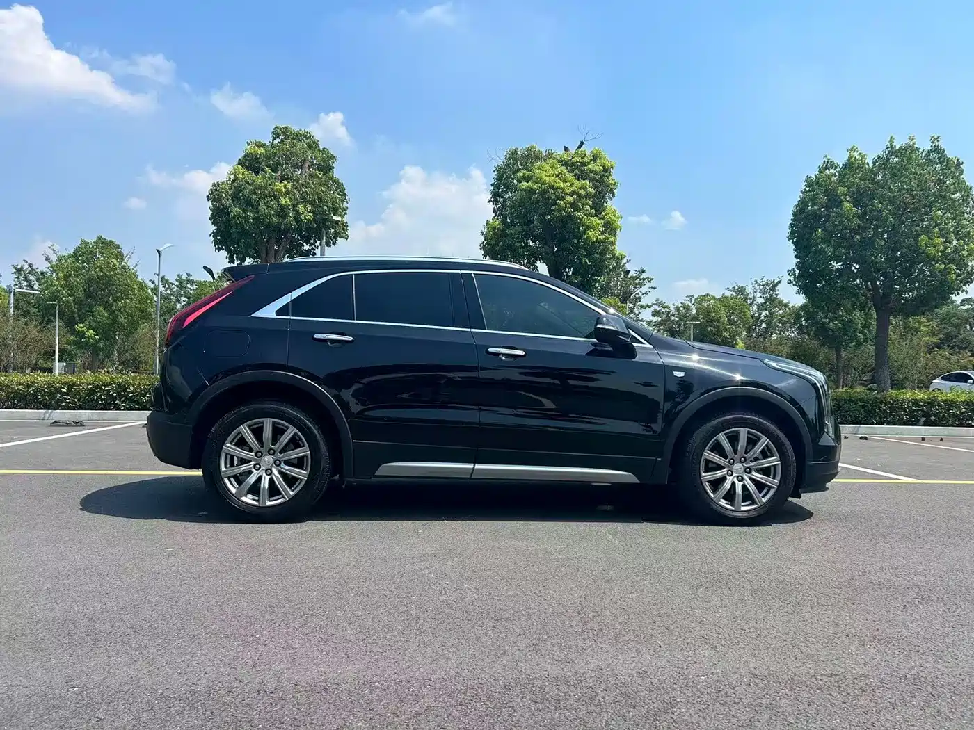 Cadillac XT4 2019 2018 Model 28T 4WD Leading