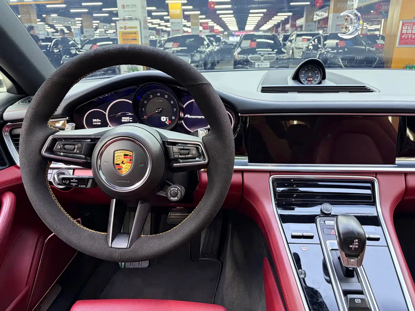 Фото 6 - Porsche Panamera