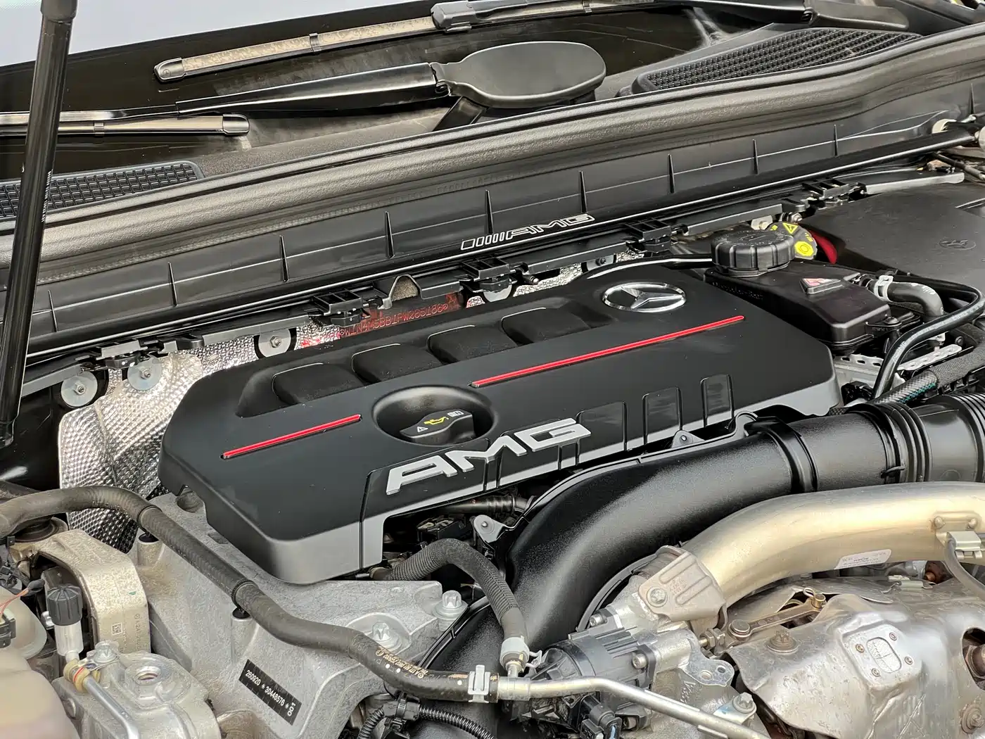 MERCEDES-BENZ GLB AMG