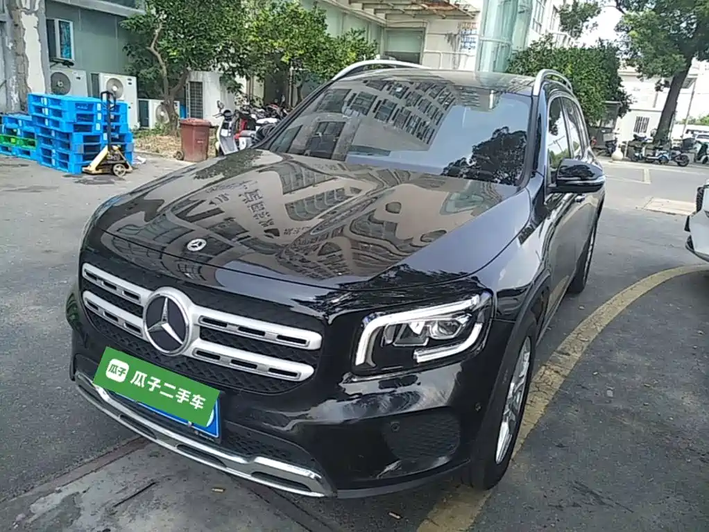 Фото 1 - Mercedes-Benz GLB