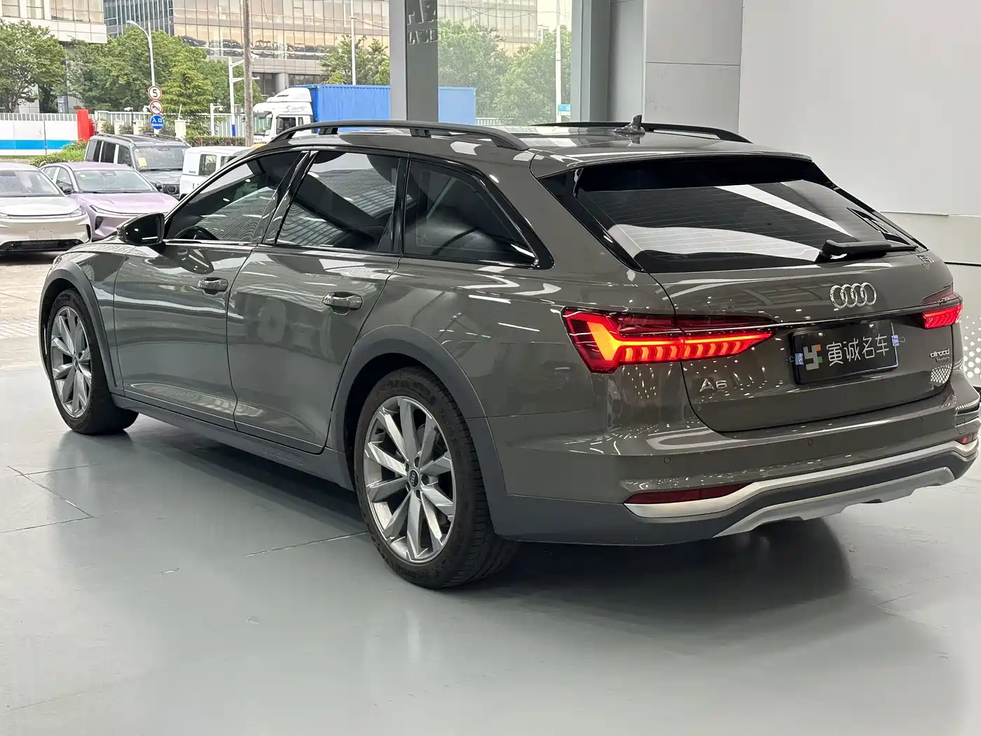 Audi A6 (Import) 2024 2024 allroad quattro 55 TFSI Premium Off-road