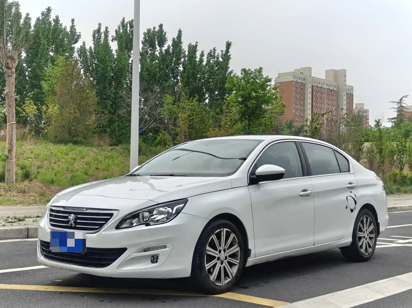 Peugeot 408 2014 1.8L Automatic Luxury Edition