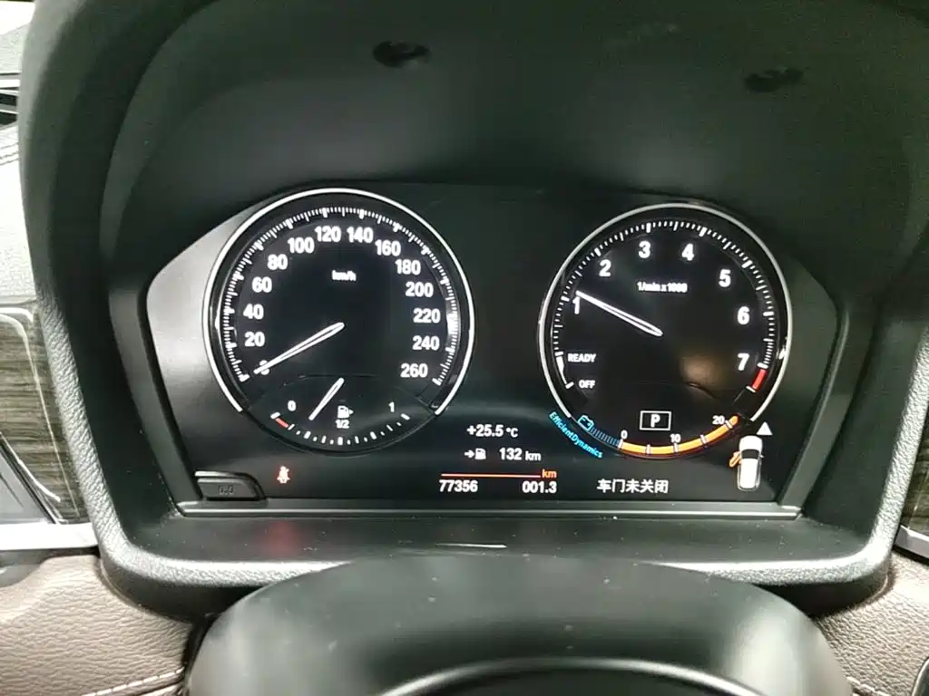 Фото 8 - BMW X1