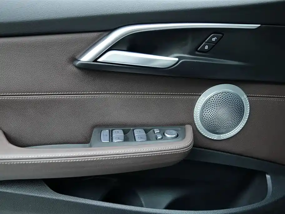 BMW 1 Series 2021 125i M Sport Black Night Edition фото 16