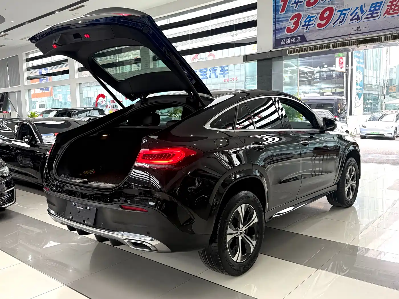 Mercedes-Benz GLE Coupe 2020 GLE 350 4MATIC Coupe SUV Fashion фото 17