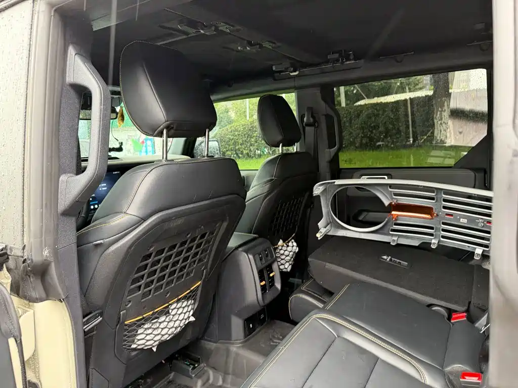 Ford Bronco 2025 2024 2.3T Badlands