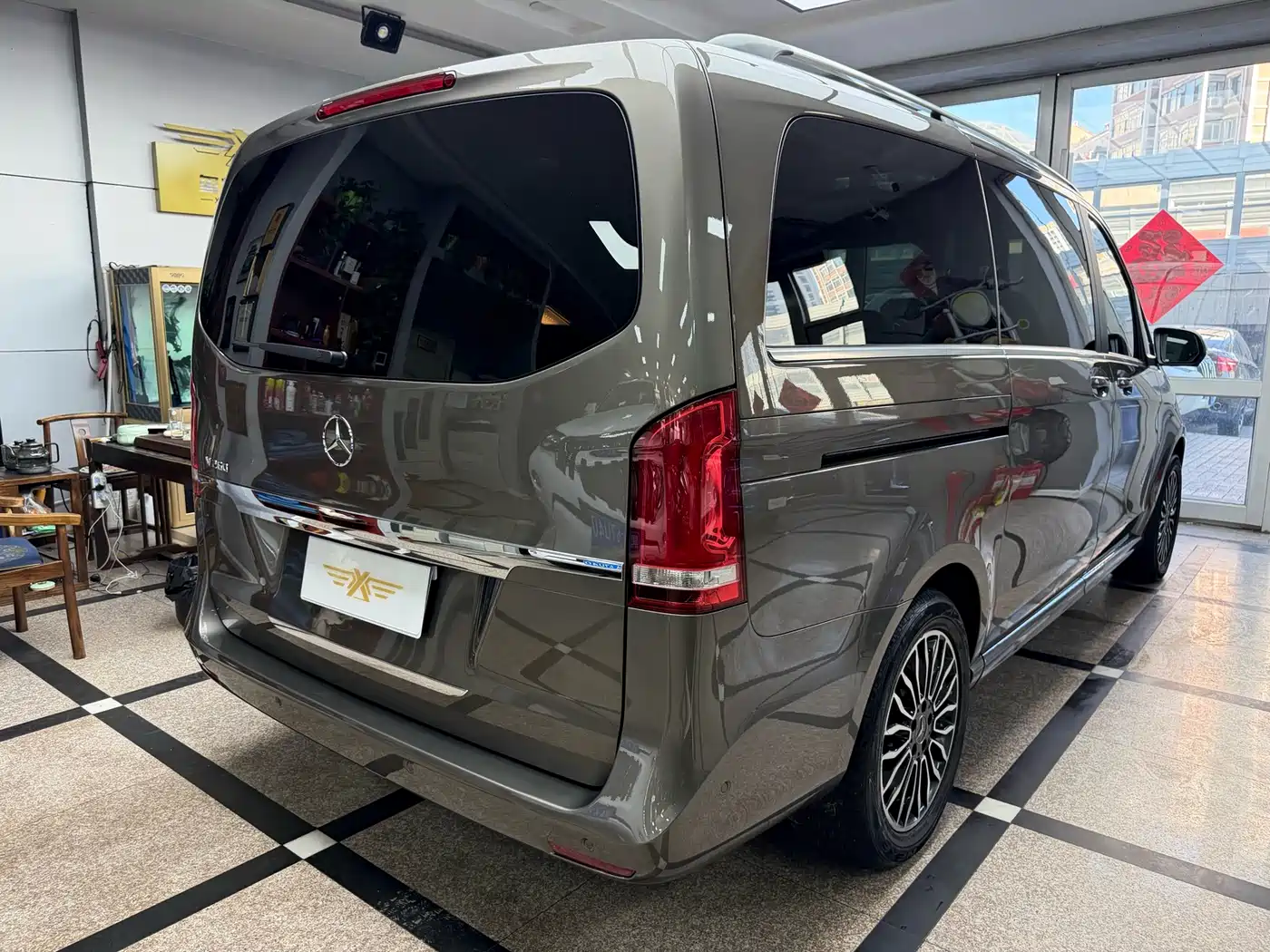 Mercedes-Benz V-Class 2017 Model V 260 Premium Edition фото 7