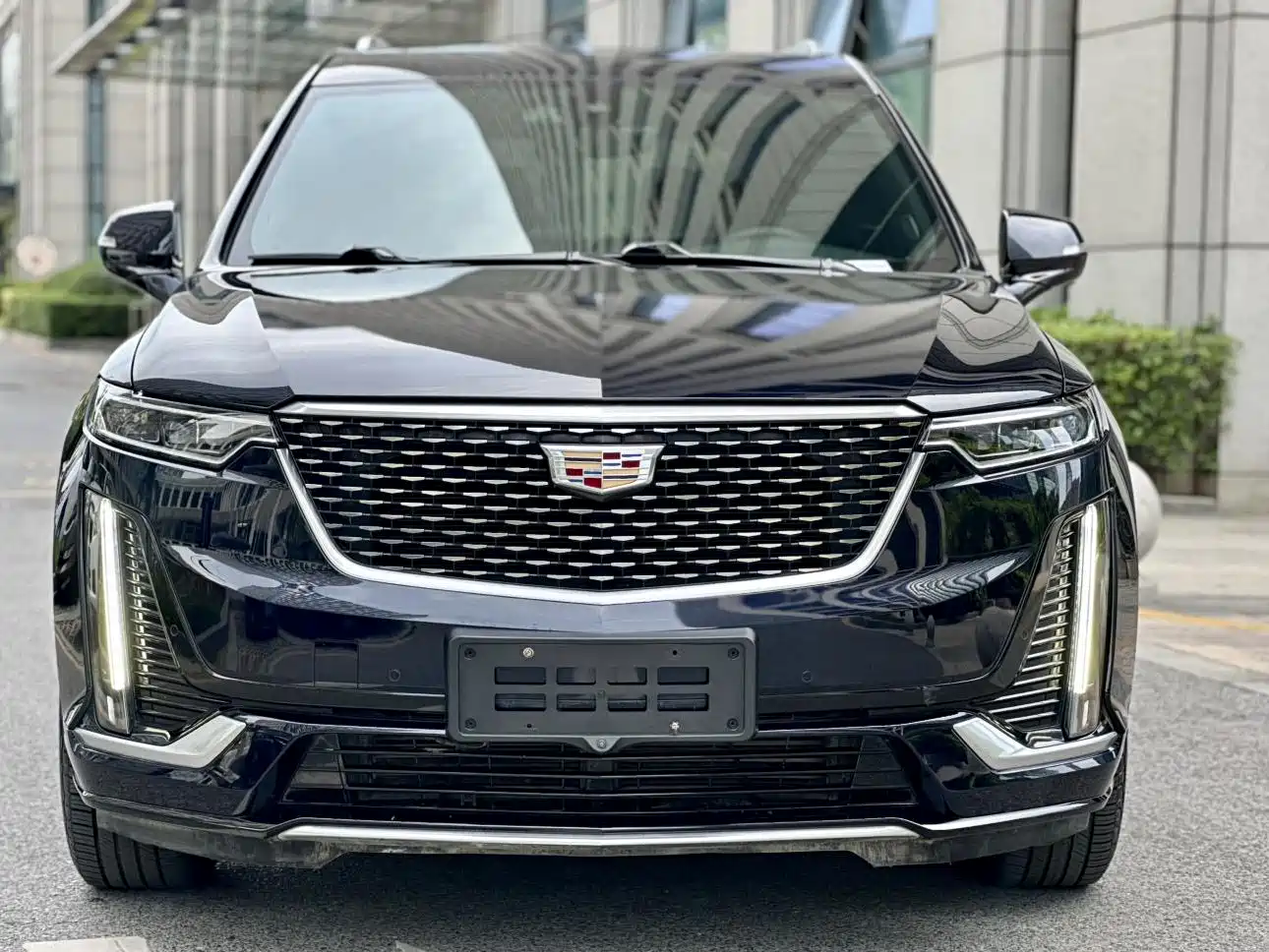 Photo 2 - Cadillac XT6
