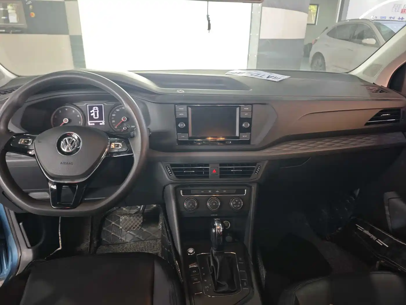 Volkswagen Tharu 2019 Model 280TSI 2WD Trend Edition China V фото 5