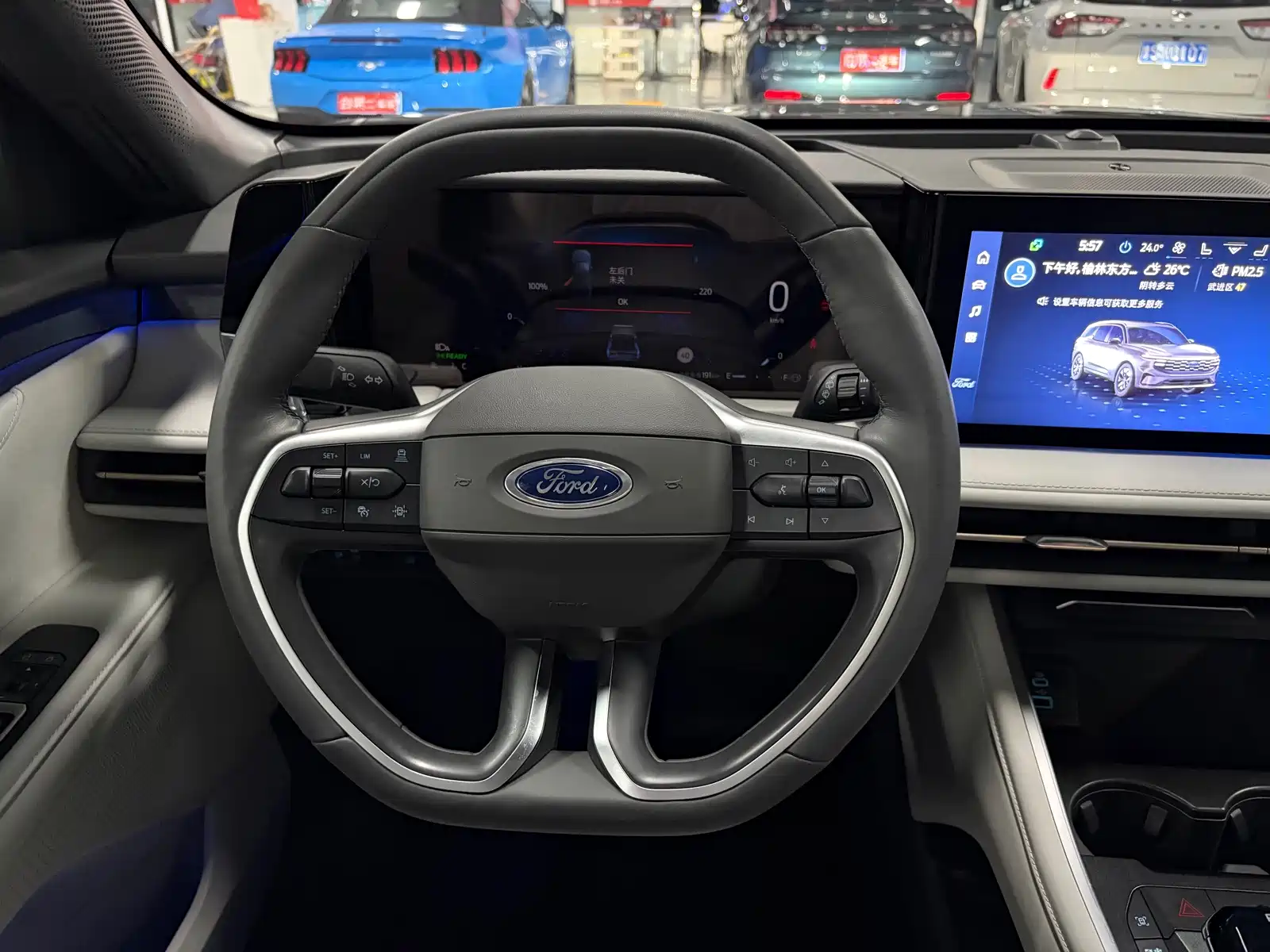 Фото 8 - Ford Edge