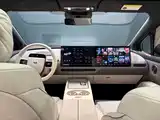Photo 7 - Li Auto i6