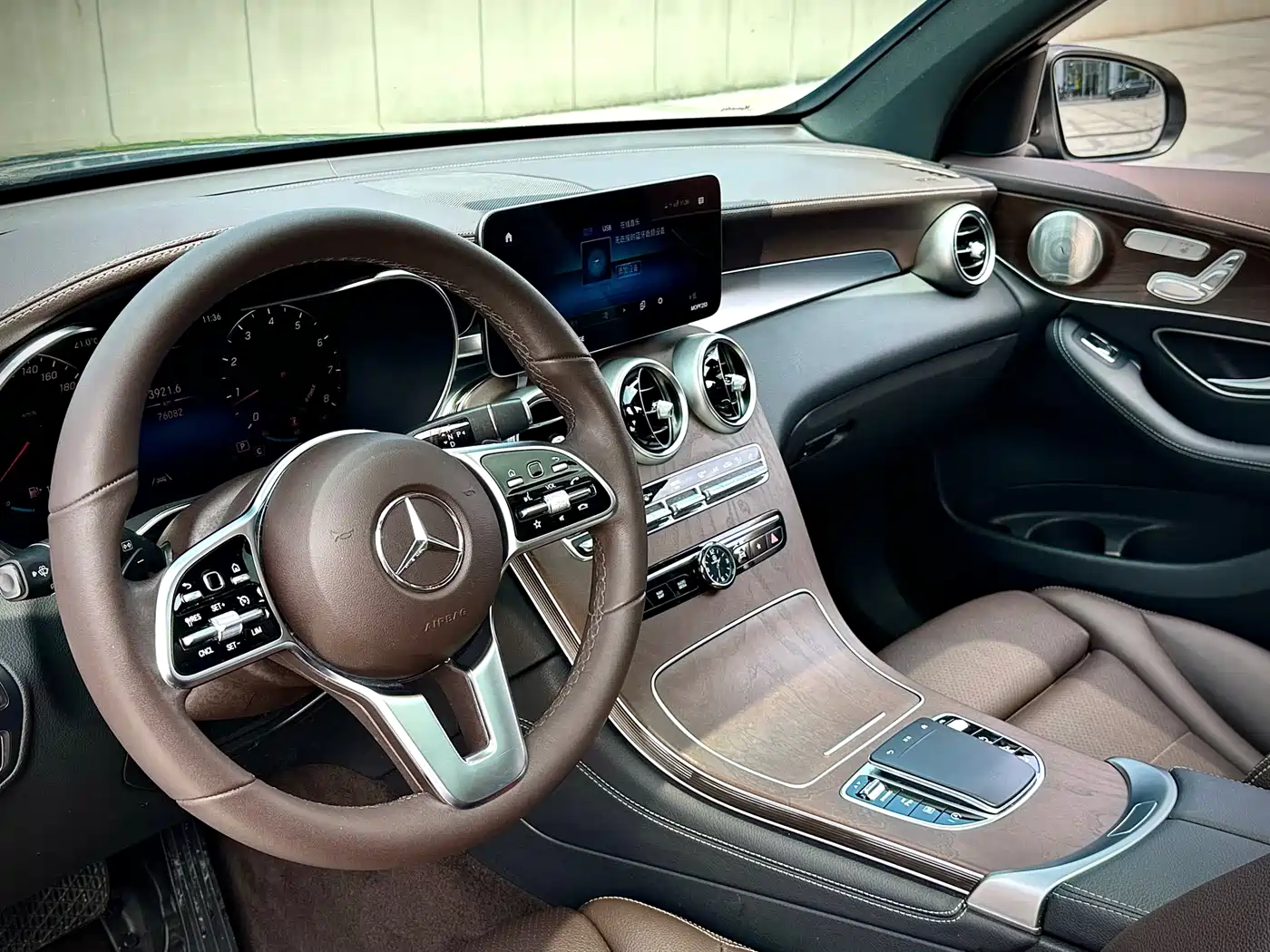 Mercedes-Benz GLC 2022 Model GLC 300 L 4MATIC Luxury Edition фото 11