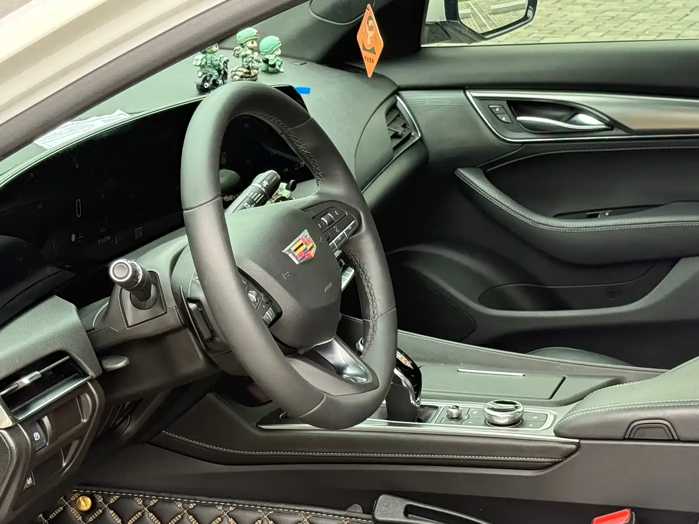 Cadillac CT5 2024 28T Luxury Model Pro фото 10