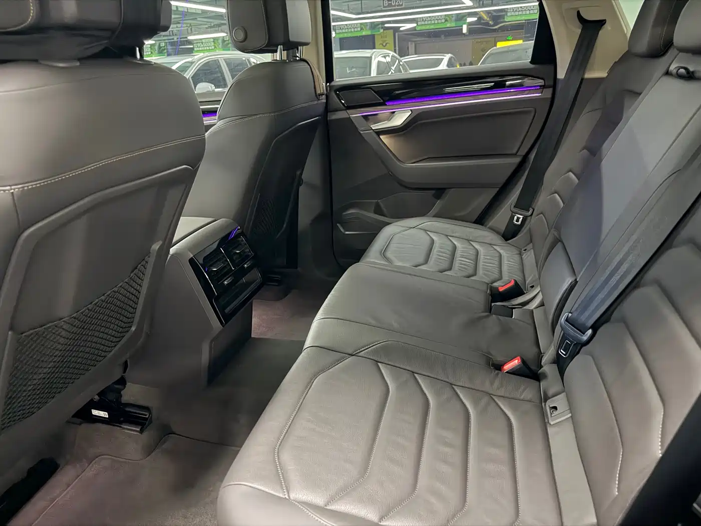 Volkswagen Touareg 2020 3.0TSI Enjoyment Edition China VI фото 9