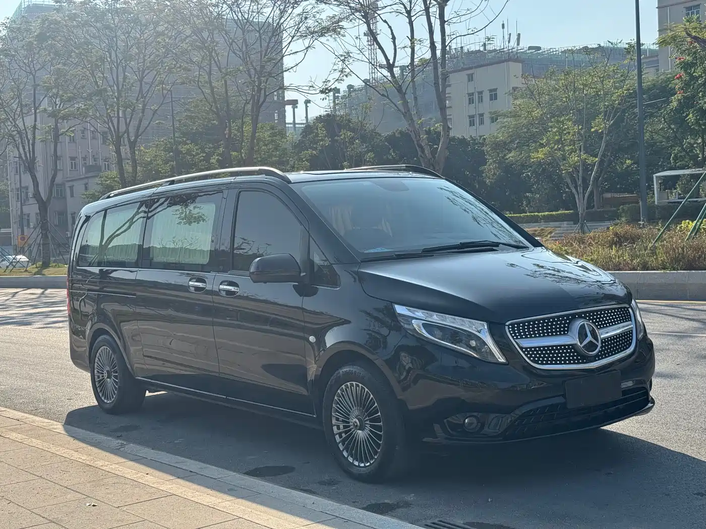 Mercedes-Benz Vito 2020 2.0T Business Edition (7-seater) фото 4