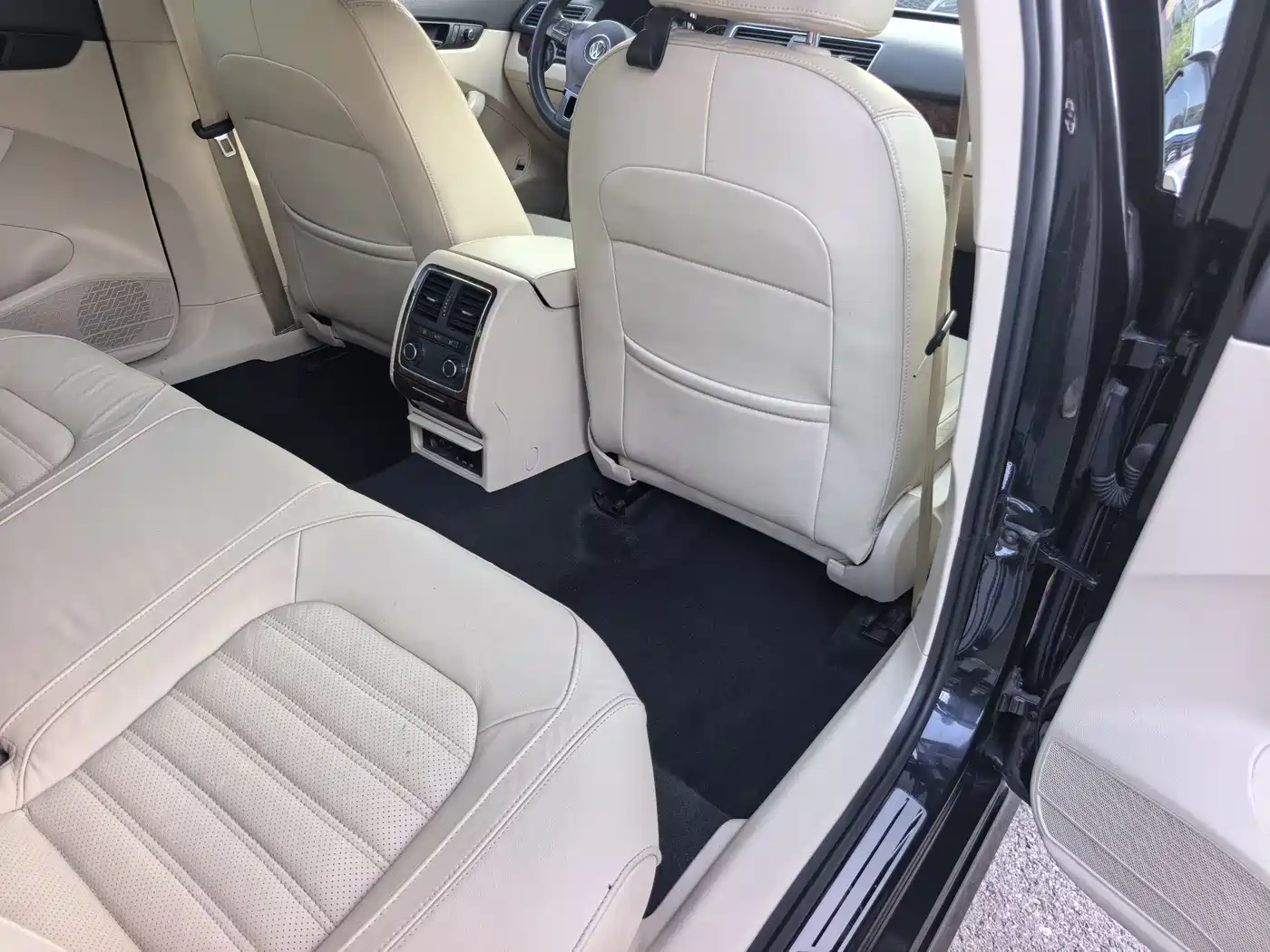 Volkswagen Passat 2013 1.8TSI DSG Yuzun фото 6