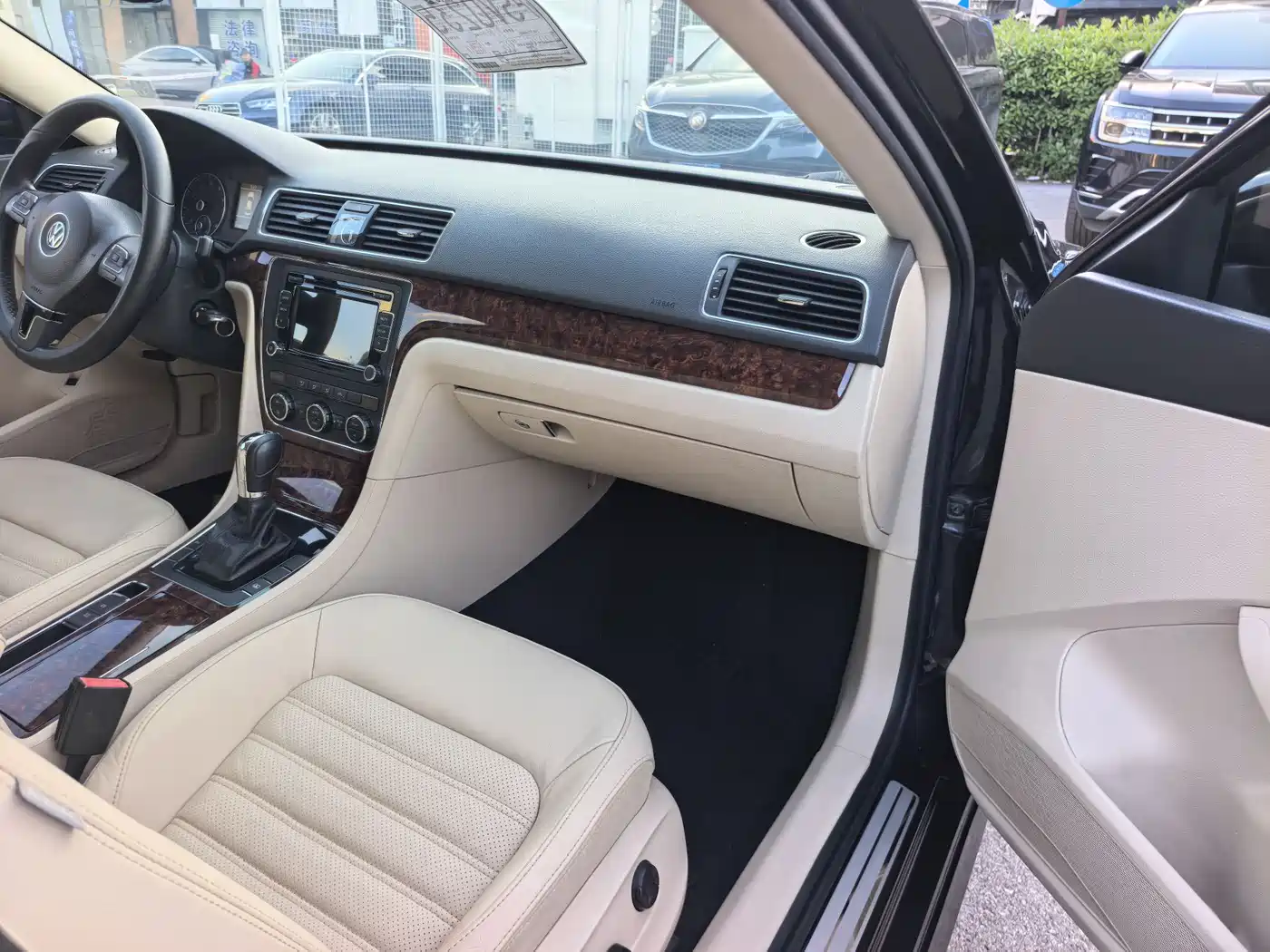 Volkswagen Passat 2013 1.8TSI DSG Yuzun фото 16