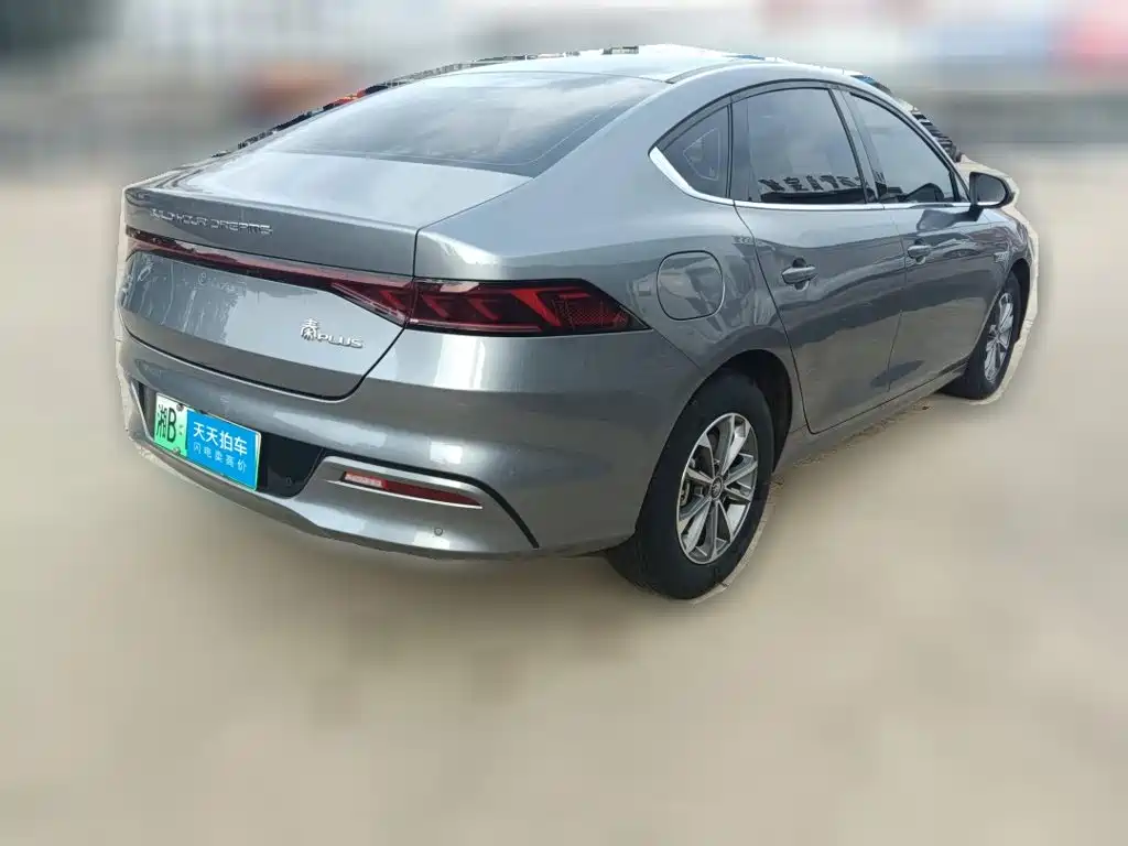 Фото 2 - BYD Qin PLUS