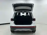 Photo 7 - Jetta VS5
