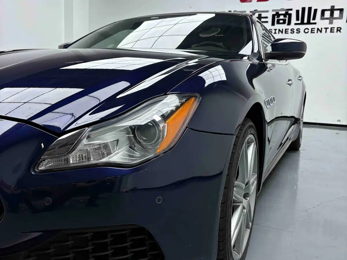 Maserati Quattroporte 2018 2017 3.0T Standard