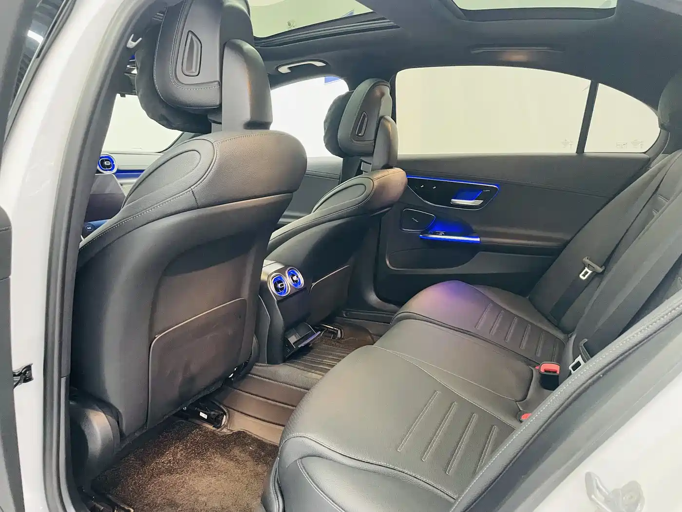 Mercedes-Benz C-Class 2024 C 260 L Sport фото 10