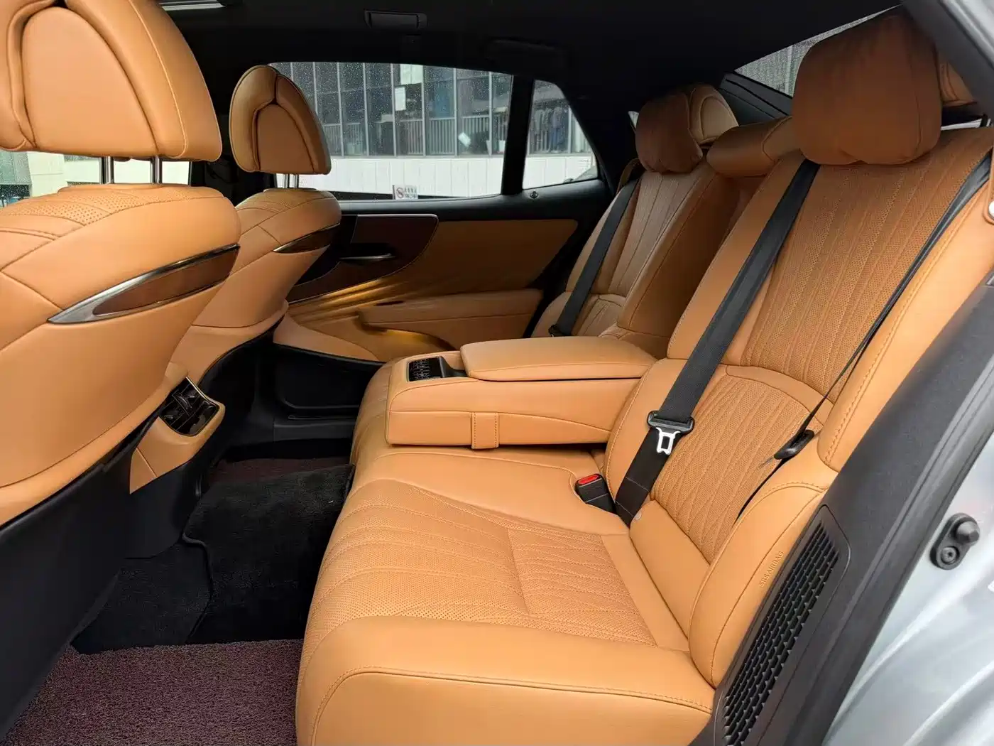 Lexus LS 2022 2021 500h Premium Edition