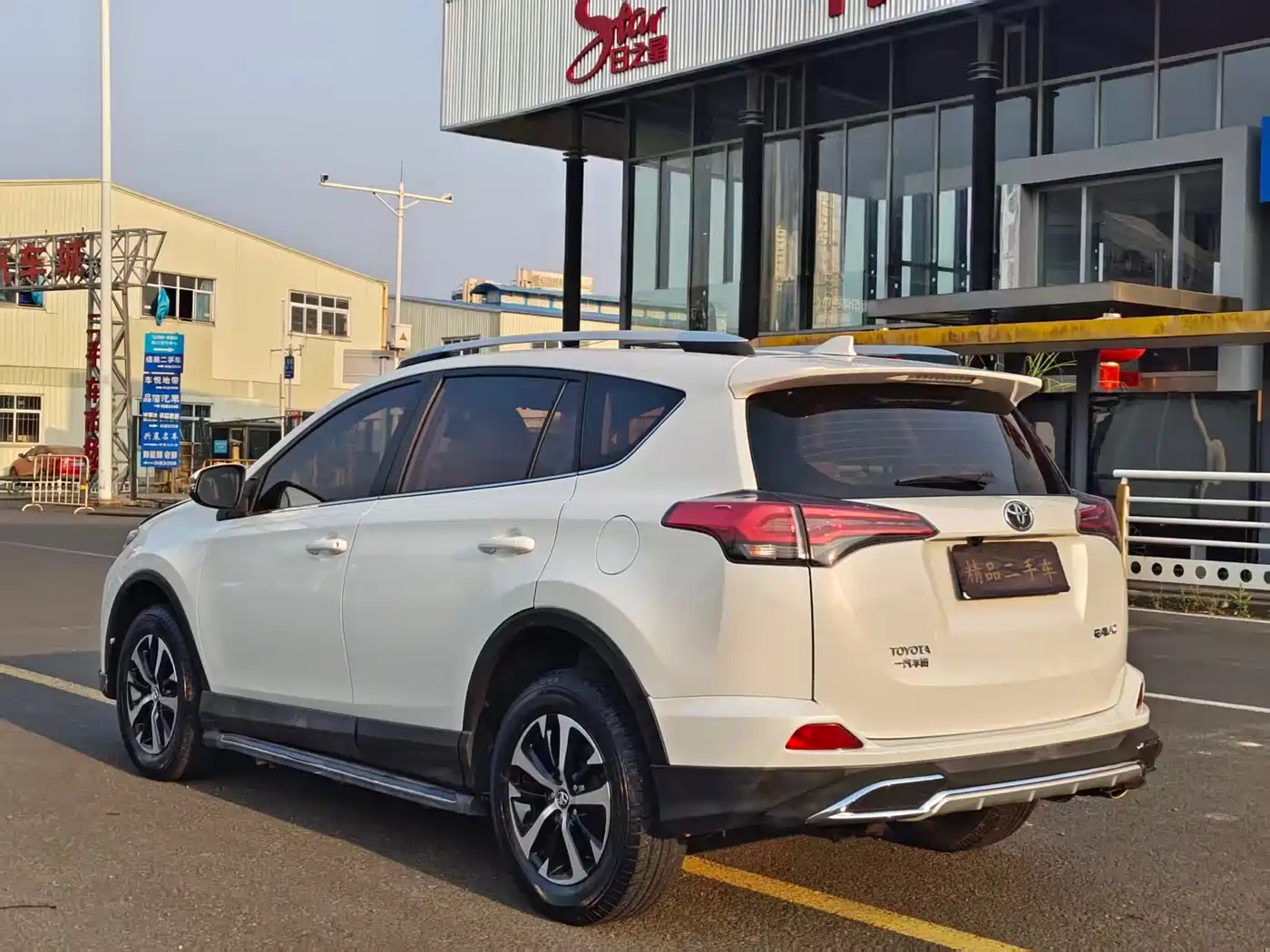 Toyota RAV4 Rongfang 2018 2.0L CVT 2WD Trend X Edition фото 7
