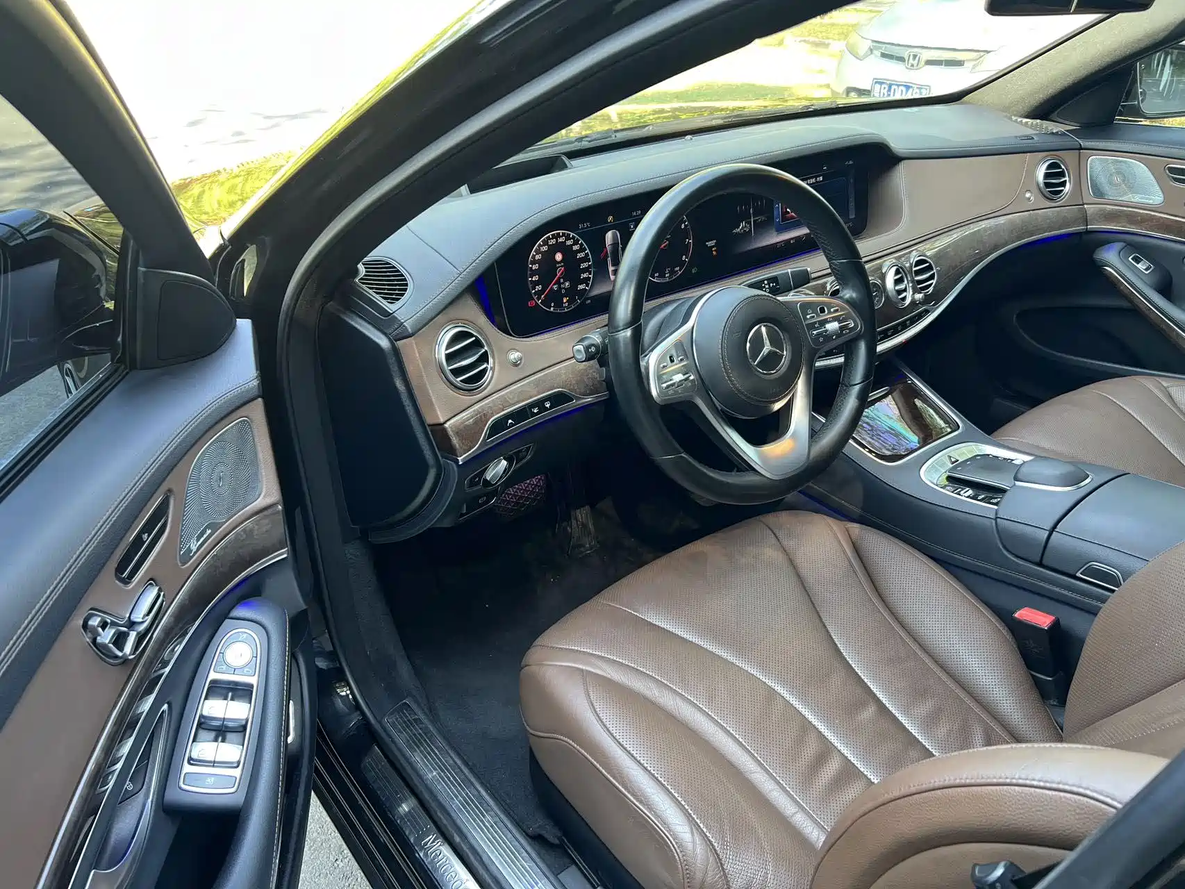 Фото 4 - Mercedes-Benz S-Class
