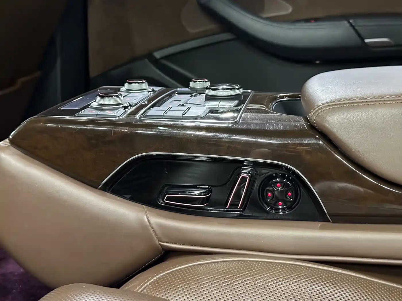 Audi A8 2016 A8L 45 TFSI quattro Luxury фото 25