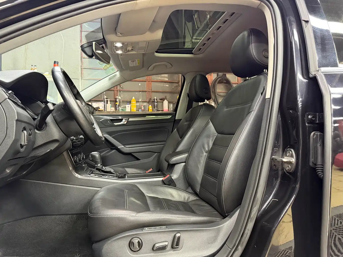 Volkswagen Passat 2016 Model 380TSI DSG Prestige Edition фото 21