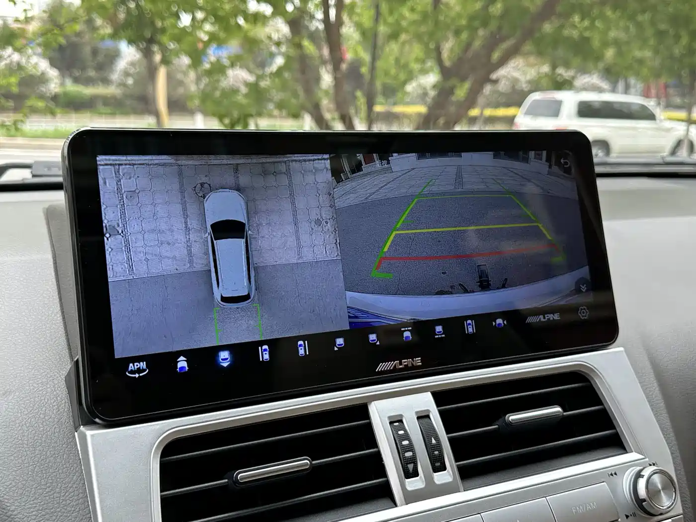 Toyota Prado 2018 3.5L Auto TX фото 36