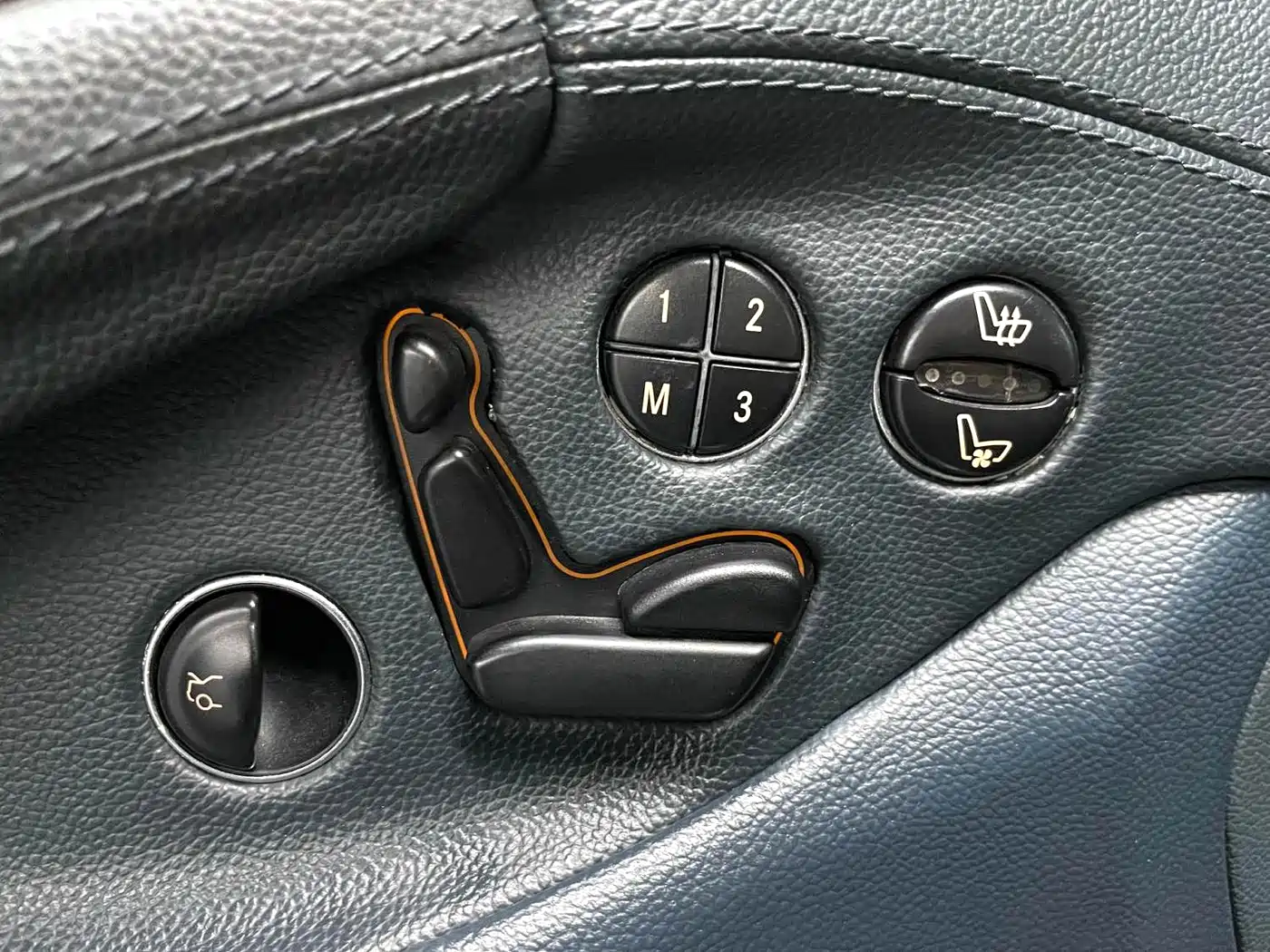 Mercedes-Benz SL-Class 2003 2004 SL 500