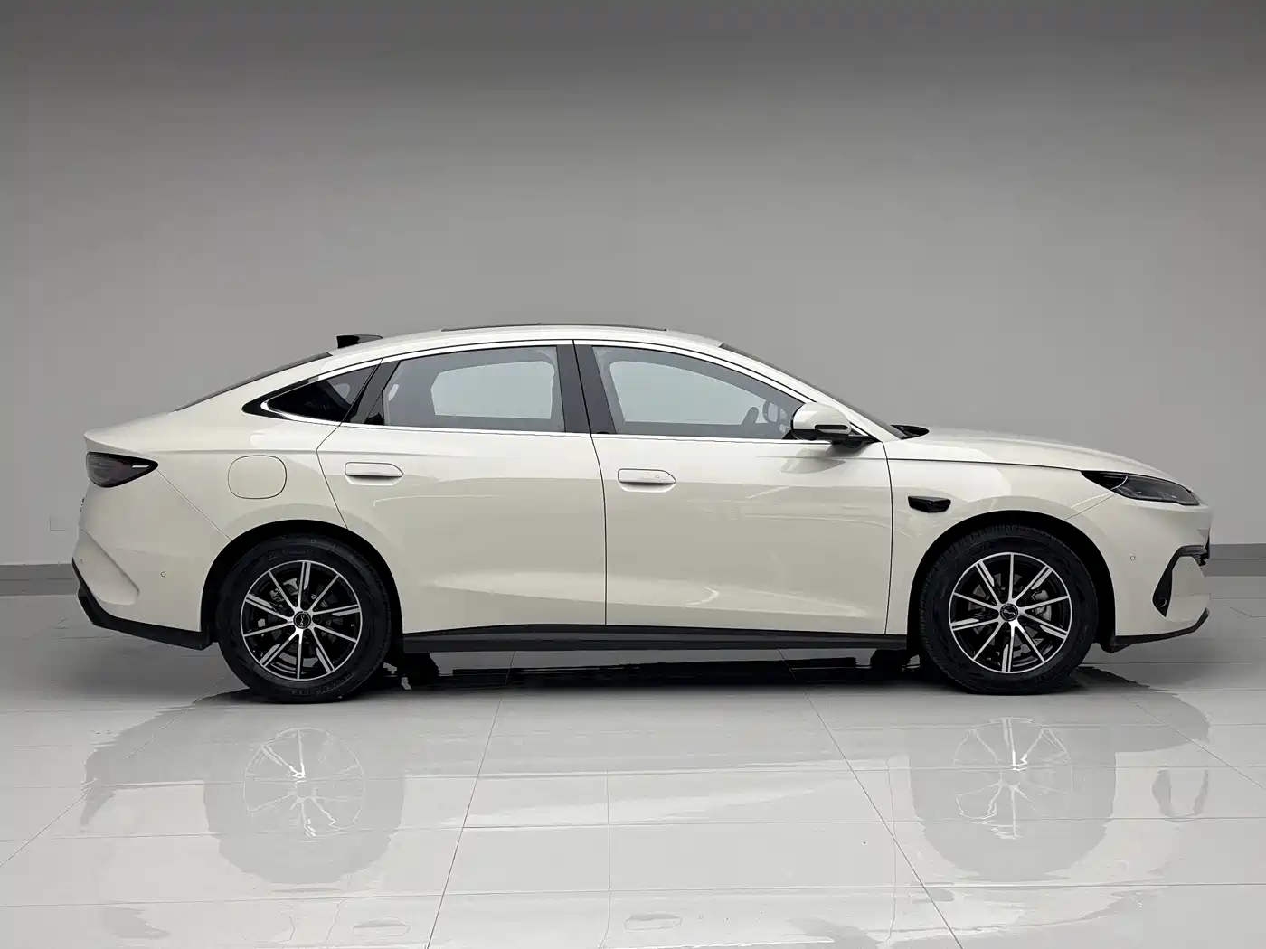 BYD Seal 06 New Energy 2025 DM-i Smart Drive Edition 120KM Prestige фото 6