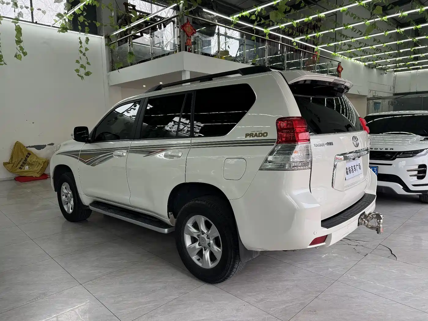 Toyota Prado 2010 4.0L Automatic TX-L фото 6