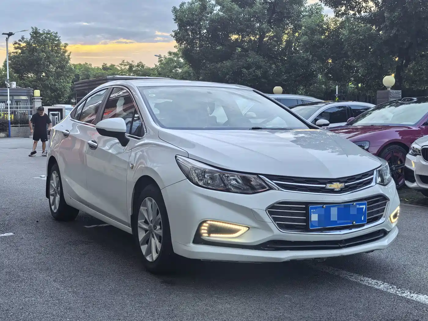 Chevrolet Cruze 2018 2018 320 Automatic Pioneer Sunroof Edition