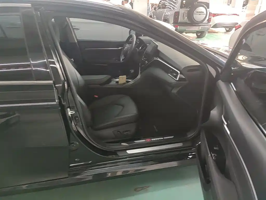 Toyota Camry 2021 2.0G Luxury Edition фото 25
