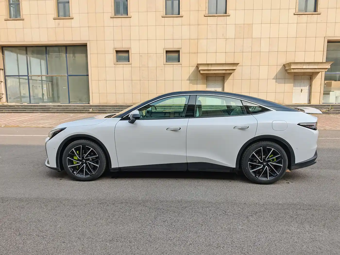 ARCFOX EXTREME FOX POLAR FOX ALPHA S5